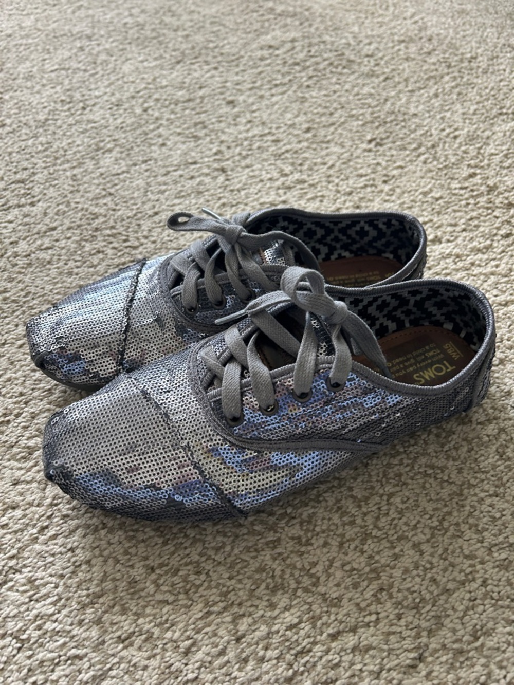 TOMS Iridescent Sequin Lace-Up Sneakers in Silver